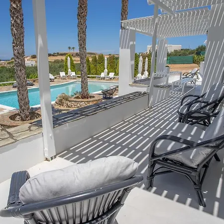 וילה Agia Irini Cove איה איריני פארוס
