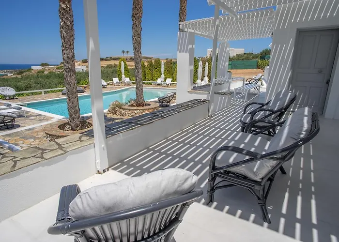 Villa Agia Irini Cove Ajía Iríni Páru